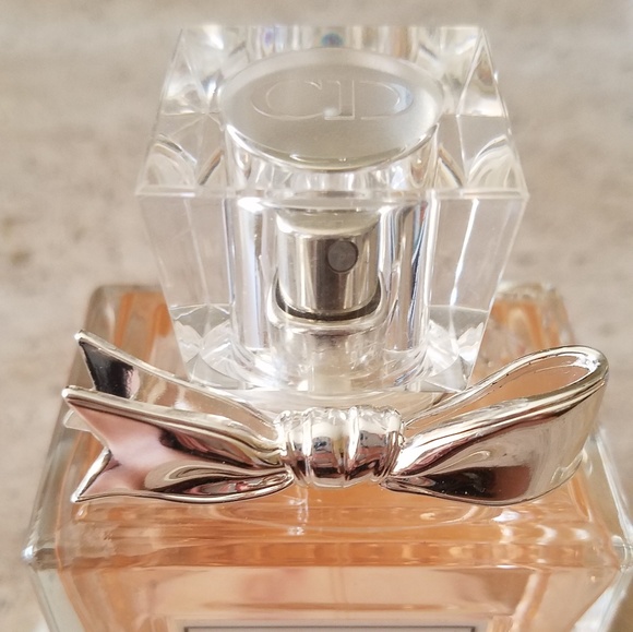 Miss Dior Eau De Toillette 3.4 oz - Picture 2 of 5